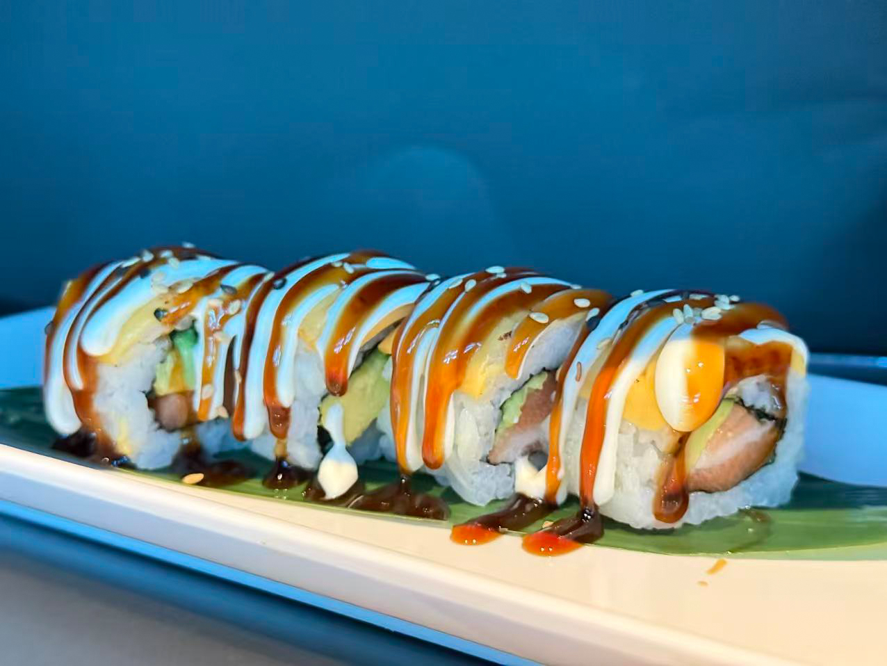 Sake avocado chesse roll/8pz